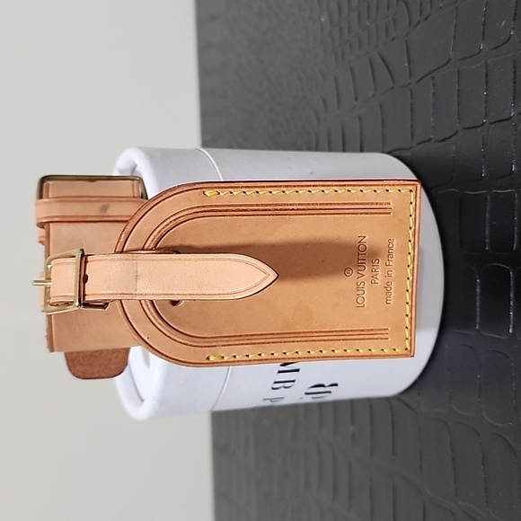 Louis Vuitton Accessories - Louis vuitton luggage tag